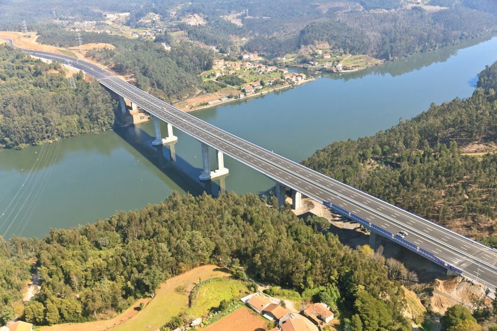 A41 - Ponte sobre o Rio Douro